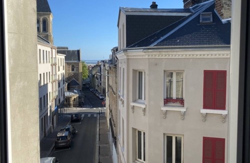 Saint-Martin-du-Littoral Apartment | Le Tetris Entre la Plage/Centre Ville