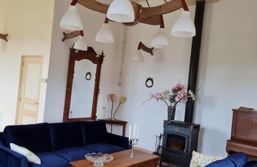 Marigny-sur-Yonne House | Le Théâtre