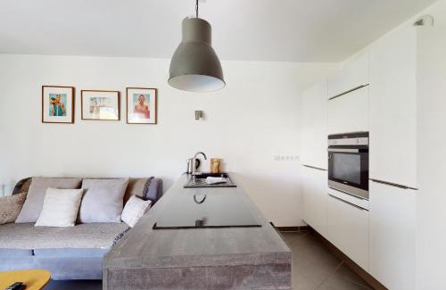 Annecy Old Town Apartment | Le Trésum a few steps from the lake parking