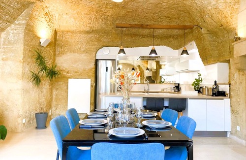 Vouvray House | Le troglo des Cromignons