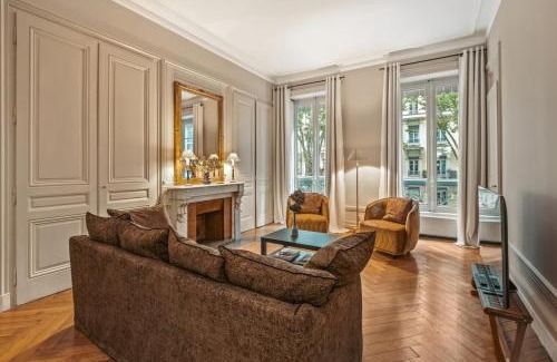 Moliere - Edgard Quinet Apartment | Le Vendôme - Elegance & Charm in the heart of Lyon's 6th arrondissement