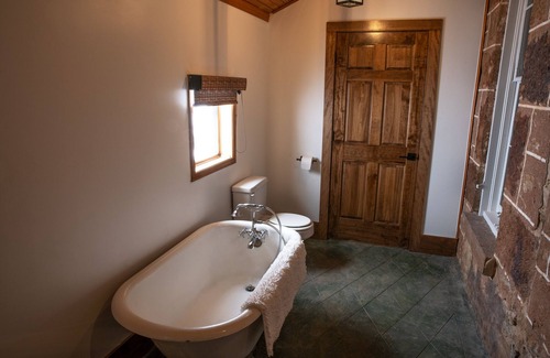 Mason Apartment | Lea Lou Lodge #7 on Broad St