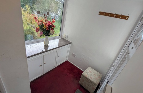 Harborne Apartment | Leabon Grove House - 3 bed 1 and half bath