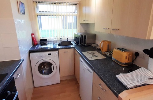 Dartmouth Ski Chalet | Leafy Corner Chalet. 2 bedroom 4 person Chalet