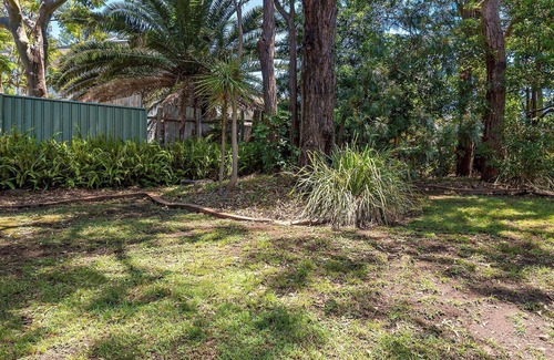 Copacabana House | LEAFY FAMILY BEACH RETREAT | Accom Holidays