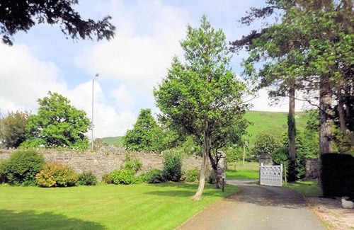 Tywyn Bed & Breakfast | Leahurst Bed and Breakfast