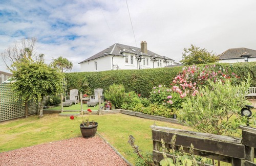 Maidens Cottage | LEARIG LODGE, romantic, country holiday cottage in Girvan