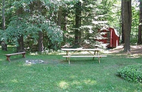 South Casco Cottage | Leave it All Behind! 4-Season Sebago Lake Area, Kayak, Canoe & Fish, Pets Free!
