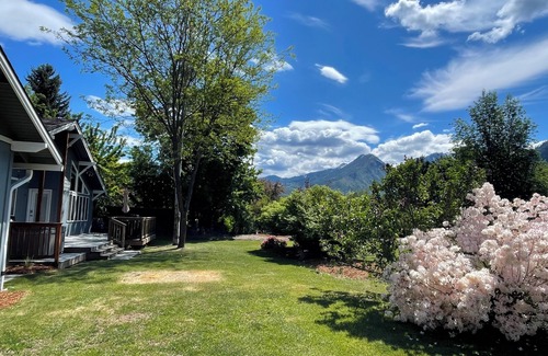 Leavenworth Apartment | Leavenworth Mountain View Sanctuary w/Hot Tub
