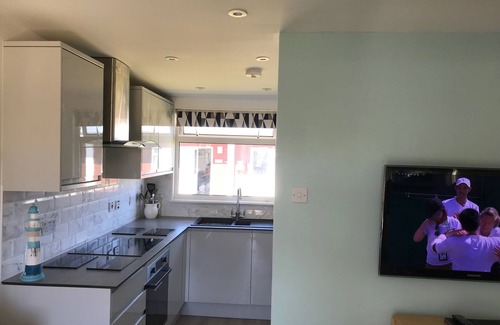 Dartmouth Ski Chalet | LEE'S CHALET, NORTON PARK, Dartmouth, 2 bedrooms, sleeps 4