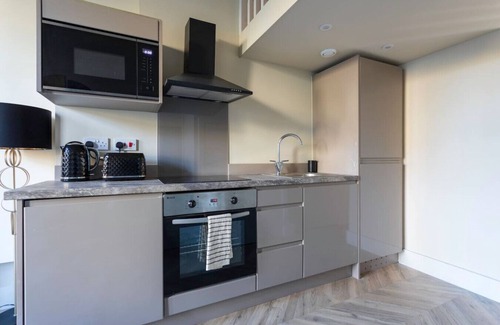Leeds Apartment | Leeds Central Majestic | City Apartment | Stylish