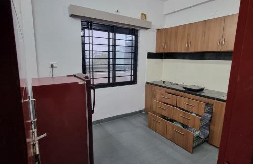 Indore Apartment | Leela Home stay Indore - Marigold - One bedroom with kitchen and large balcony