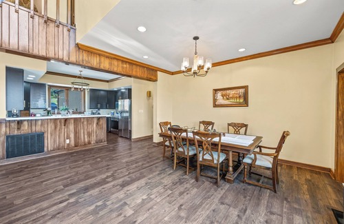 Silver Point House | Leeric Lodge & Retreat on Center Hill Lake -Mtn & lake Views & Heated Pool