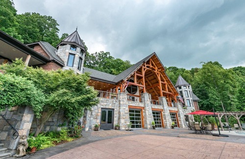 Franklin House | Legacy Lodge | The Ultimate Vacation Rental Including Pool, Hot Tub, and More!