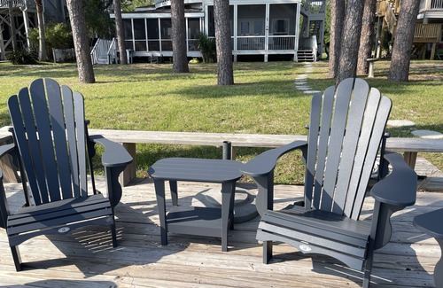 Panacea House | "Legasea," Old Florida Beachfront Charm with Two Screen Porches, Sleeps 7