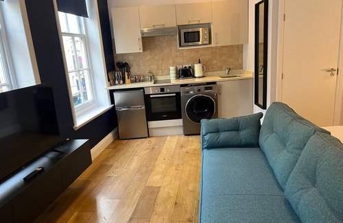 Soho Apartment | Leicester Square 3rd Floor Studio