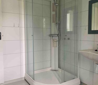 Flakstad Apartment | Leilighet med balkong og havutsikt på Napp.