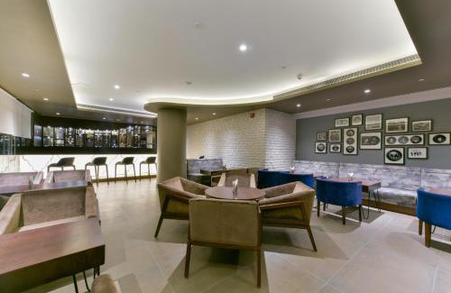 Jammu Hotel | Lemon Tree Hotel Jammu