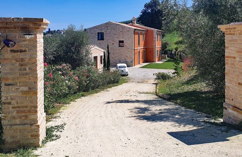 Castignano Villa | Lemonvilla - panoramic position - pool - 240m²