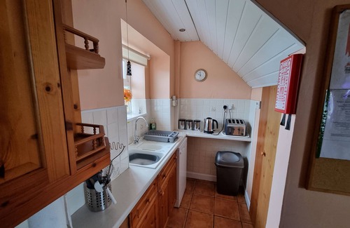 Seahouses Cottage | Lennor Cottage in Seahouses, Near Beach, Garden, Dog Friendly, Wood Stoves, WIFI