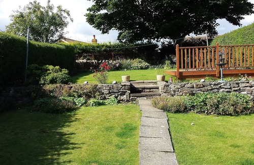 Seahouses Cottage | Lennor Cottage in Seahouses, Near Beach, Garden, Dog Friendly, Wood Stoves, WIFI