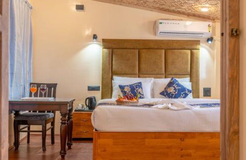 Srinagar Hotel | Leomir Hotels and resorts Private Limited