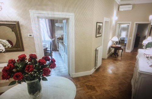 Careggi Rifredi Apartment | Leopoldo Luxurious Apartment - Daily refresh available