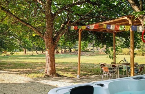 Thegra House | Les 3 Catalpas - THEGRA