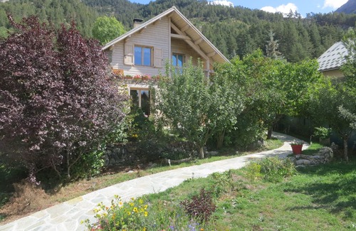 Montgenevre Ski Chalet | Les Alberts (La Clarée valley) Montgenèvre 1400 (3 stars)