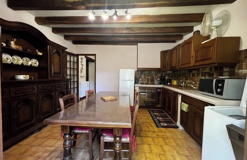 Saints-en-Puisaye House | Les Arnusses Jolie Maison 10 Personnes