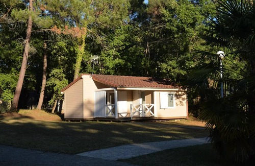 Prayssac Ski Chalet | Les Bois de Prayssac Campsite - 3-room chalet for 4 people