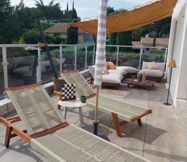 Mus House | Les Brézines - Maison Clim Terrasse Piscine au cœur de Mus MaisoncarréeConciergerie