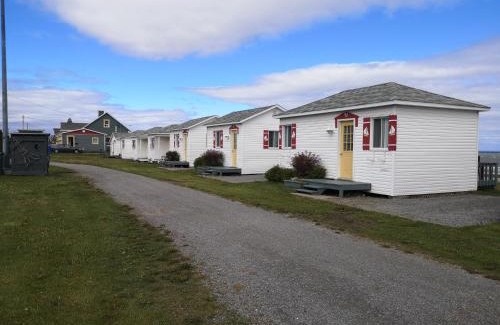 Pointe-au-Pere Ski Chalet | Les Cabines du Phare
