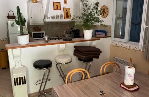 Saint-Andiol Bed & Breakfast | Les Cigales