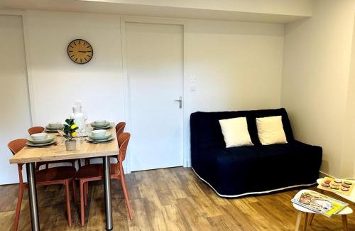 Montaubert - Rille - Saint-Sulpice Apartment | Les Douves - Cité Médiévale de Fougères