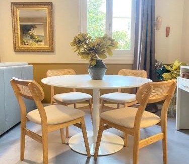 Nimes City Centre Apartment | Les Esclafidous, centre ville- Proche Arènes & Maison Carrée