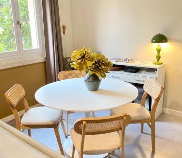 Nimes City Centre Apartment | Les Esclafidous, centre ville- Proche Arènes & Maison Carrée