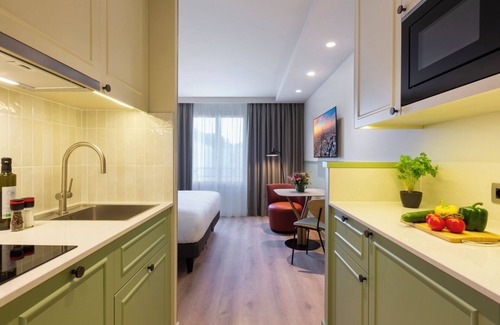 Les Halles Apartment | Les Halles Studio Apartment With Aircon