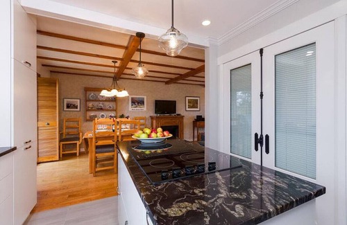 Baie-St-Paul House | Les Immeubles Charlevoix - La Victorienne 271