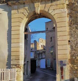 Grillon Apartment | LES JARRES BLEUES