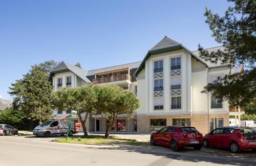 Sables-d'Or-les-Pins Apartment | Les pins 201 - Appt à moins dun km de la plage