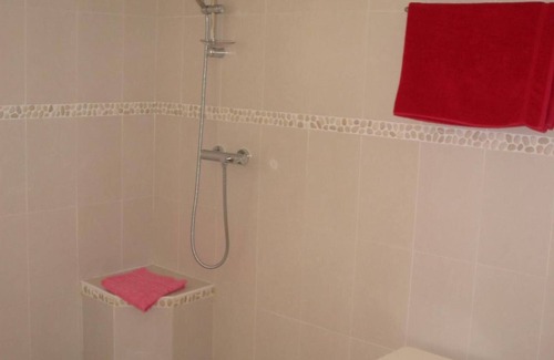 Puisseguin House | Les Secrets de Tifayne