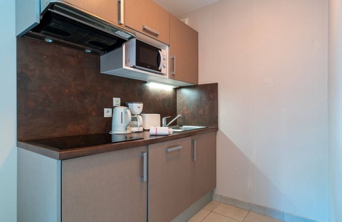 Concarneau Apartment | Les Thermes 511 - Appt proche plage avec piscine partagée