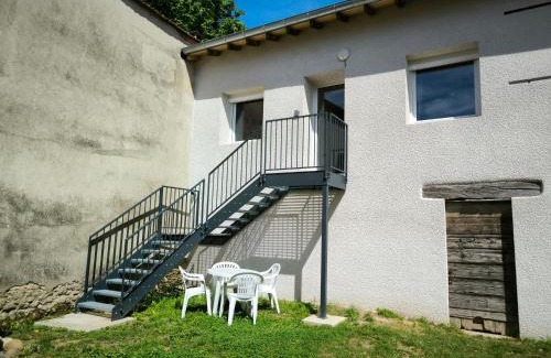 Chazey-sur-Ain Apartment | Les Tilleuls - cnpe bugey - bases de loisirs - pérouges