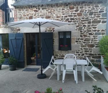Lantic House | LES VOLETS BLEUS Binic