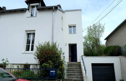 Plantieres Queuleu Apartment | LES VOLETS BLEUS