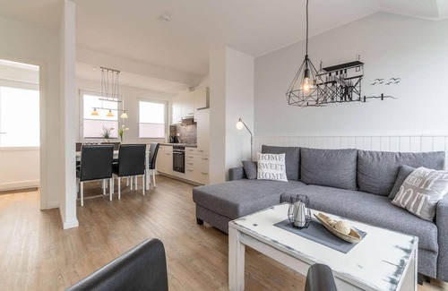 St. Peter-Ording Apartment | Leuchtfeuer 16 - Apartment house Deichbude am Strand - 1a location to the main beach