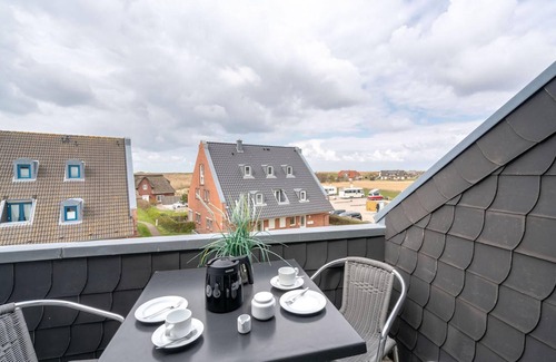 St. Peter-Ording Apartment | Leuchtfeuer 16 - Apartment house Deichbude am Strand - 1a location to the main beach