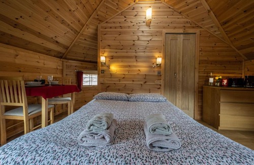 West Laroch House | Leven View Lodges - Callart