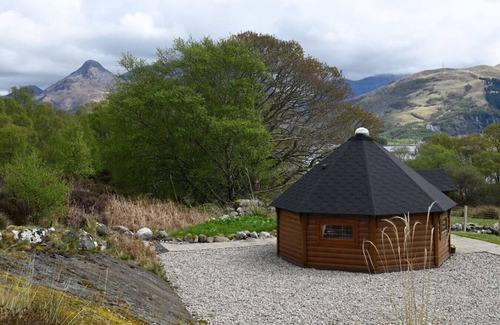 West Laroch Ski Chalet | Leven View Lodges near Glencoe No2 Callart
